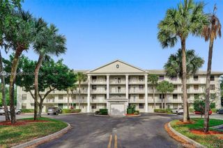1715 Whitehall Drive 202, Davie, FL 33324