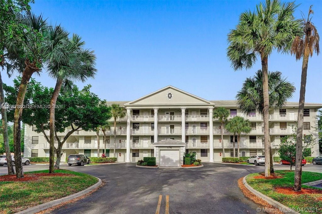 1715 Whitehall Drive 202, Davie, FL 33324