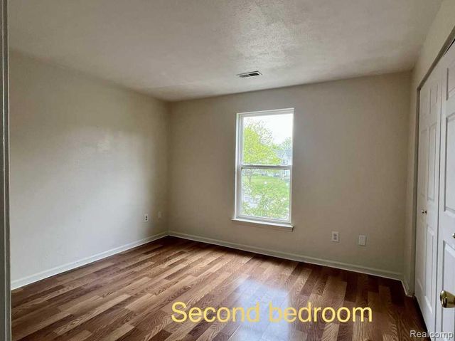 1245 Heatherwood Lane, Ann Arbor, MI 48108