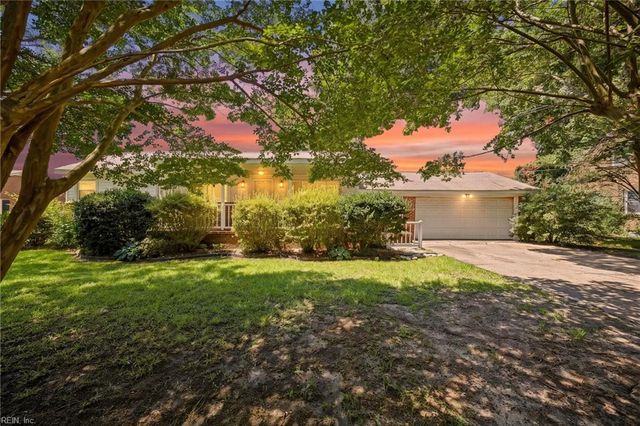 116 Greenland DR, Yorktown, VA 23693