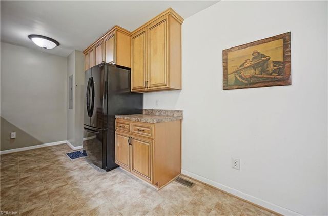 116 Greenland DR, Yorktown, VA 23693