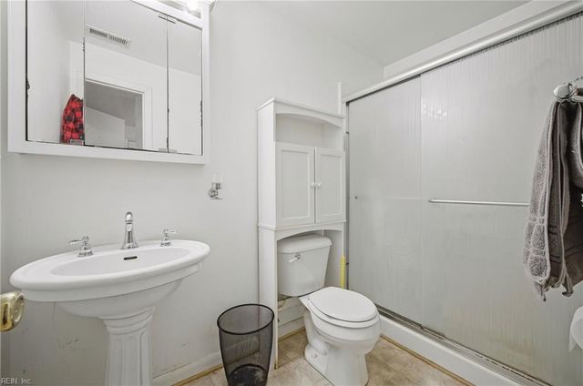 116 Greenland DR, Yorktown, VA 23693