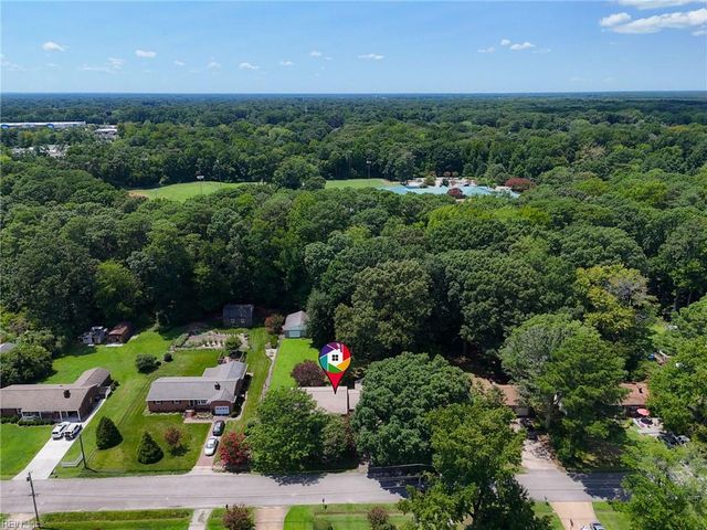 116 Greenland DR, Yorktown, VA 23693