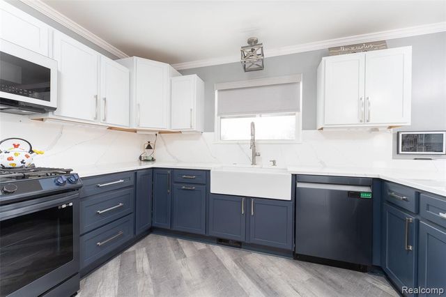 2686 Magnolia Garden Drive, Howell, MI 48843