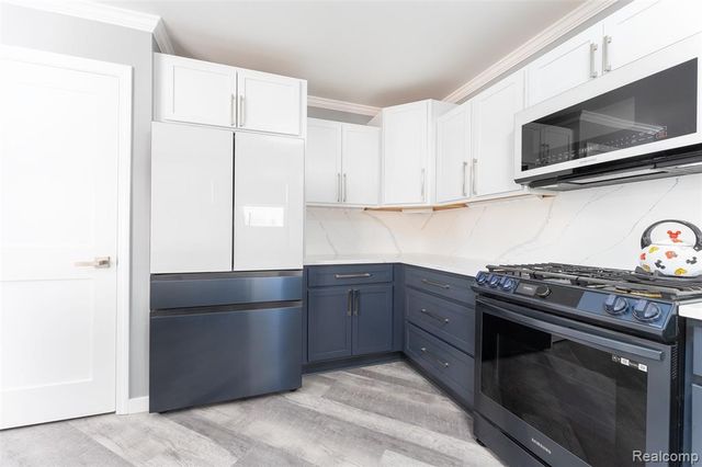 2686 Magnolia Garden Drive, Howell, MI 48843