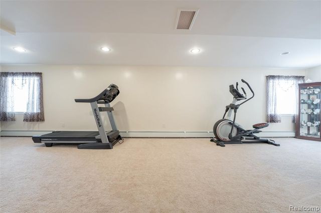 2686 Magnolia Garden Drive, Howell, MI 48843