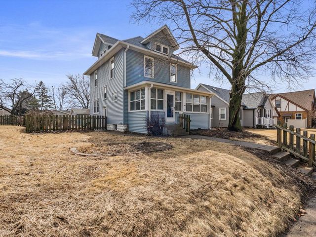 2416 21st Avenue, Rock Island, IL 61201