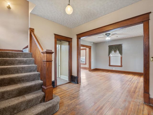 2416 21st Avenue, Rock Island, IL 61201