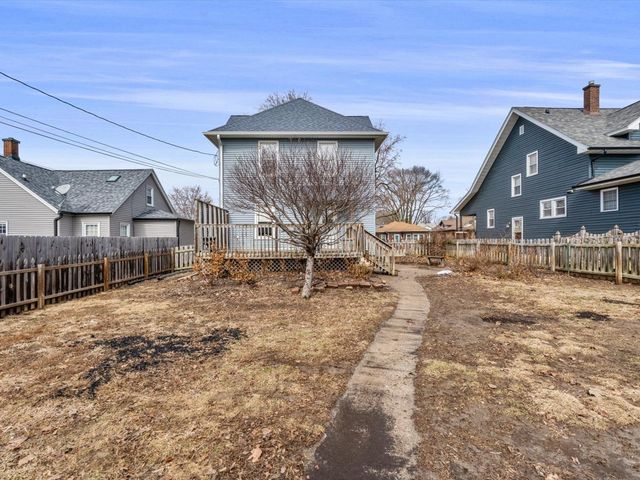 2416 21st Avenue, Rock Island, IL 61201