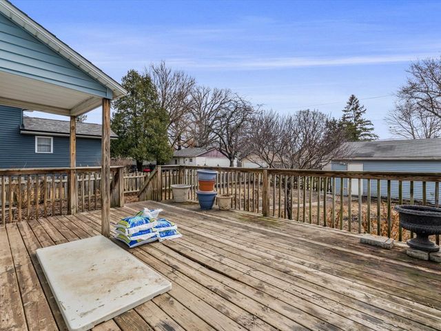 2416 21st Avenue, Rock Island, IL 61201