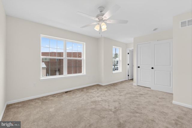 5 W SUMMIT AVE, Wilmington, DE 19804