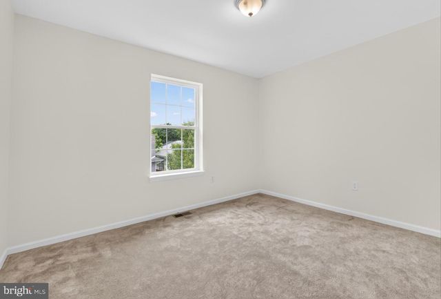 5 W SUMMIT AVE, Wilmington, DE 19804