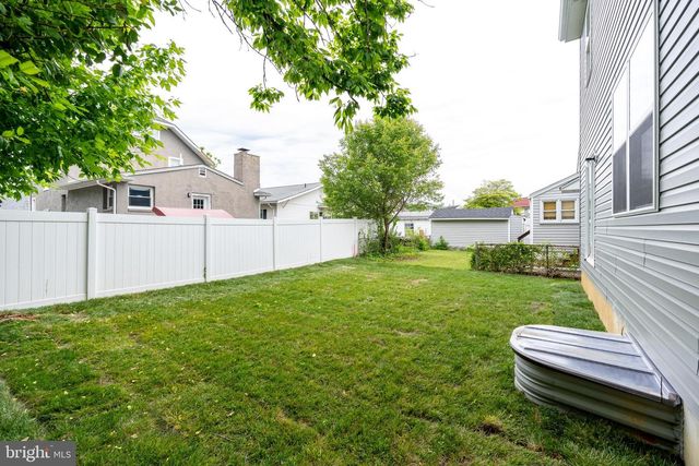 5 W SUMMIT AVE, Wilmington, DE 19804