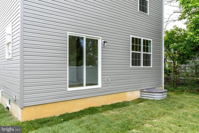 5 W SUMMIT AVE, Wilmington, DE 19804