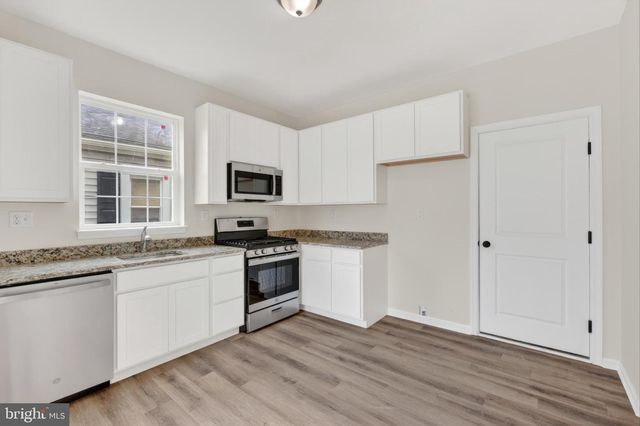 5 W SUMMIT AVE, Wilmington, DE 19804