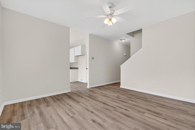 5 W SUMMIT AVE, Wilmington, DE 19804