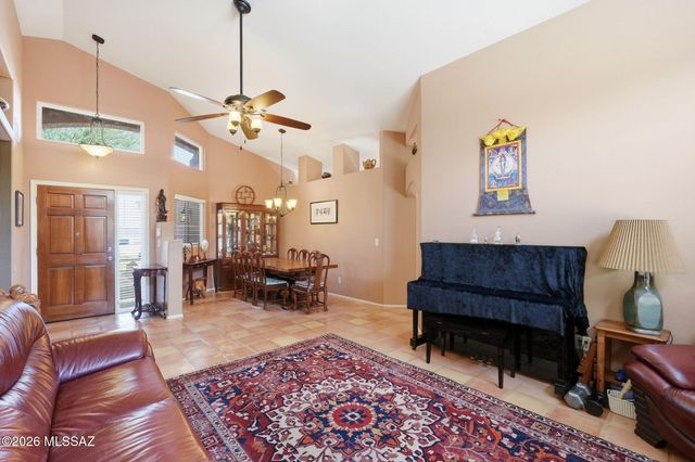 10660 E Channelside Drive, Tucson, AZ 85748