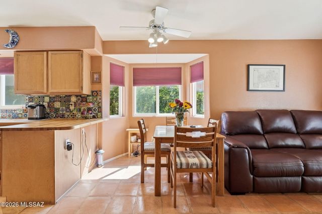 10660 E Channelside Drive, Tucson, AZ 85748