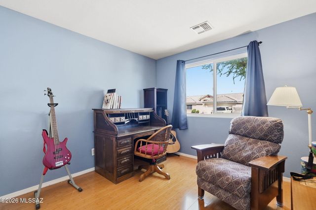 10660 E Channelside Drive, Tucson, AZ 85748