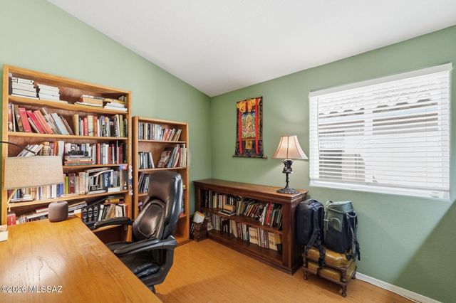 10660 E Channelside Drive, Tucson, AZ 85748