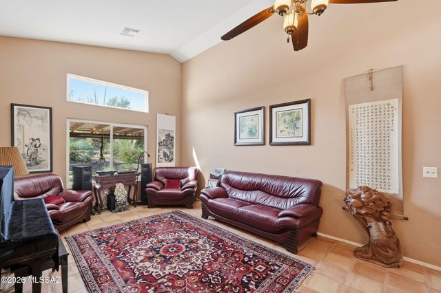 10660 E Channelside Drive, Tucson, AZ 85748
