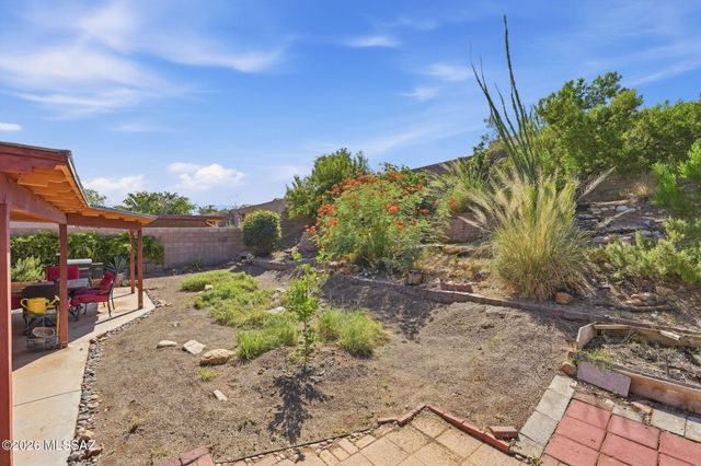 10660 E Channelside Drive, Tucson, AZ 85748