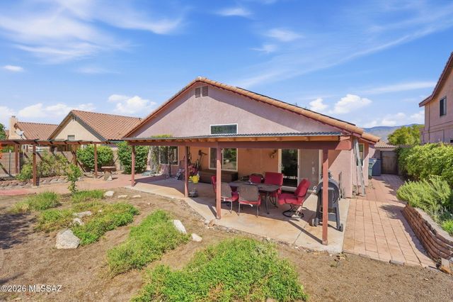 10660 E Channelside Drive, Tucson, AZ 85748