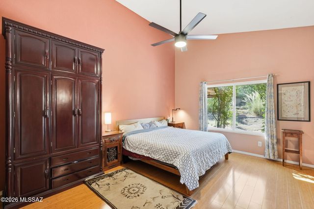 10660 E Channelside Drive, Tucson, AZ 85748