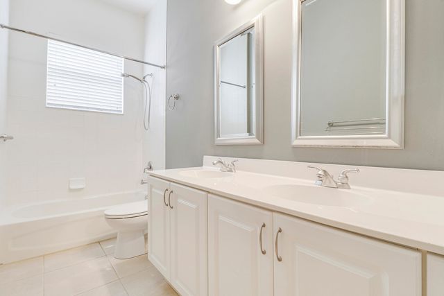 152 NW Magnolia Lakes Boulevard, Port St. Lucie, Port St Lucie, FL 34986