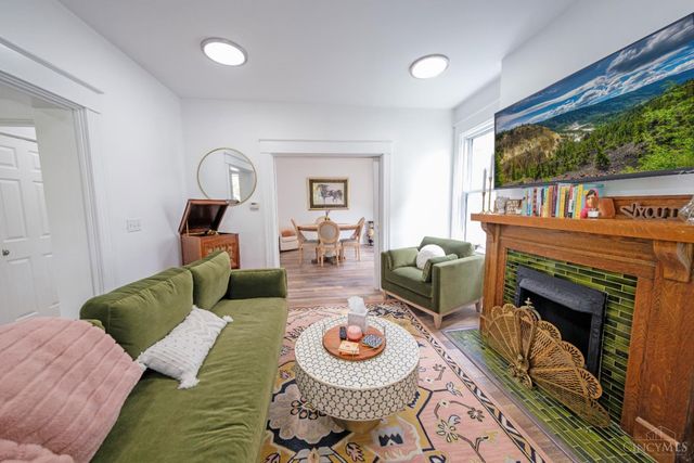 5042 Wesley Avenue, Norwood, OH 45212