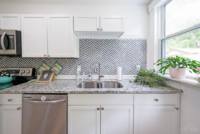 5042 Wesley Avenue, Norwood, OH 45212