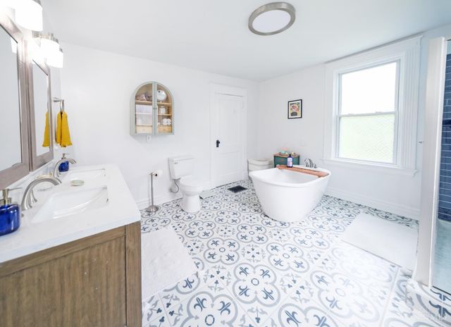 5042 Wesley Avenue, Norwood, OH 45212