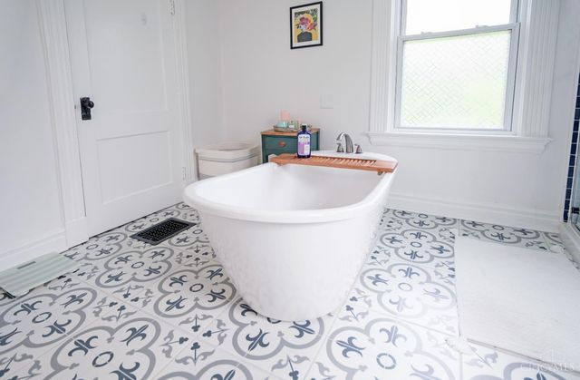 5042 Wesley Avenue, Norwood, OH 45212