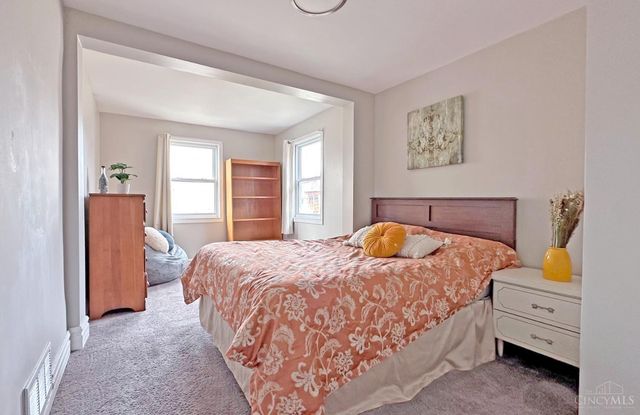 5042 Wesley Avenue, Norwood, OH 45212