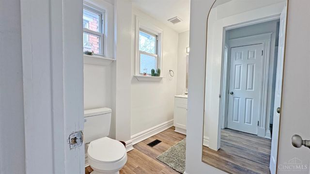 5042 Wesley Avenue, Norwood, OH 45212