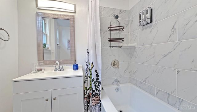 5042 Wesley Avenue, Norwood, OH 45212