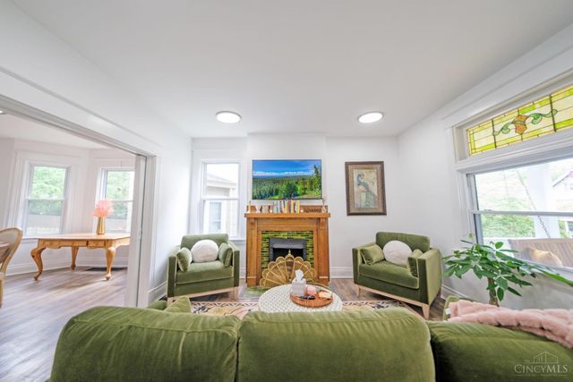 5042 Wesley Avenue, Norwood, OH 45212