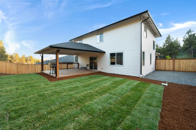 1185 Orange Blossom Drive, Klamath Falls, OR 97601