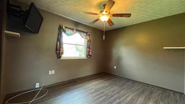 2042 Westbranch Road, Grove City, OH 43123