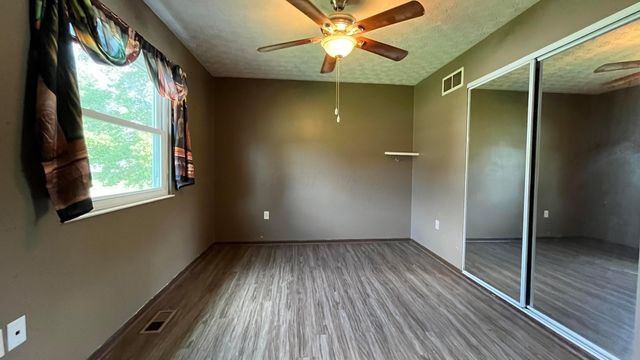 2042 Westbranch Road, Grove City, OH 43123