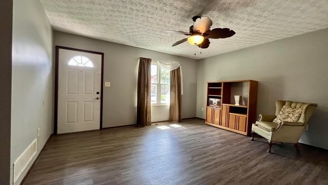 2042 Westbranch Road, Grove City, OH 43123