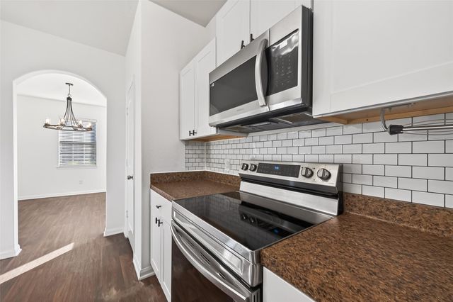 995 Lake View Circle W, Brookshire, TX 77423