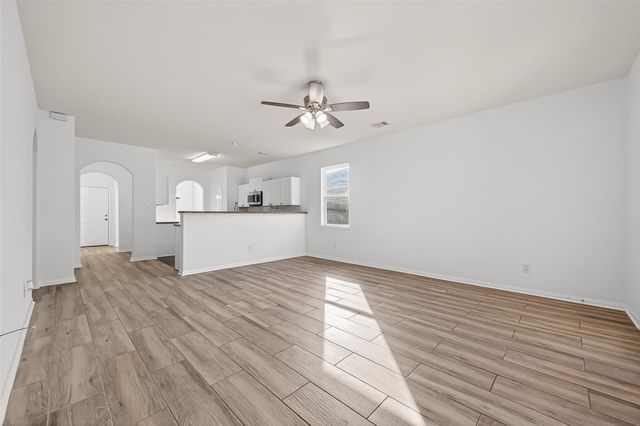 995 Lake View Circle W, Brookshire, TX 77423