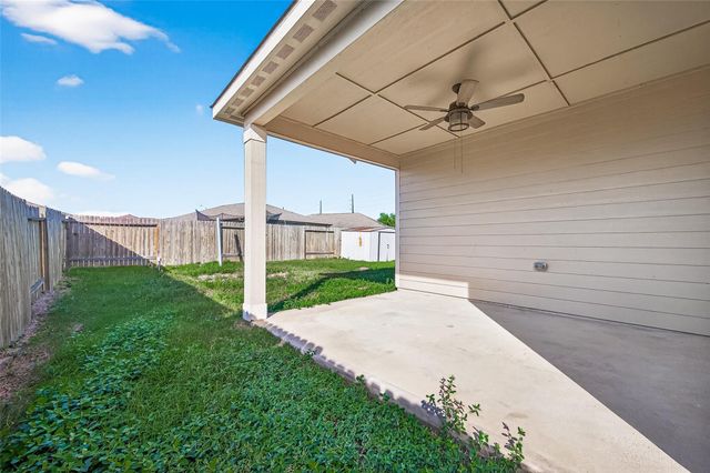 995 Lake View Circle W, Brookshire, TX 77423