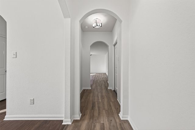 995 Lake View Circle W, Brookshire, TX 77423