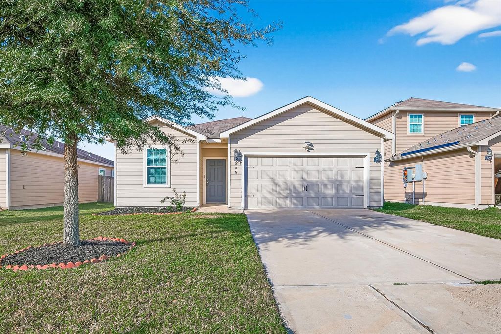 995 Lake View Circle W, Brookshire, TX 77423