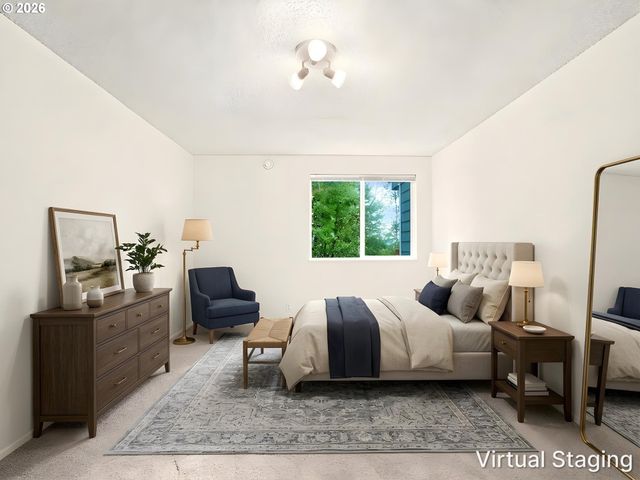 47 EAGLE CREST Dr 40, Lake Oswego, OR 97035