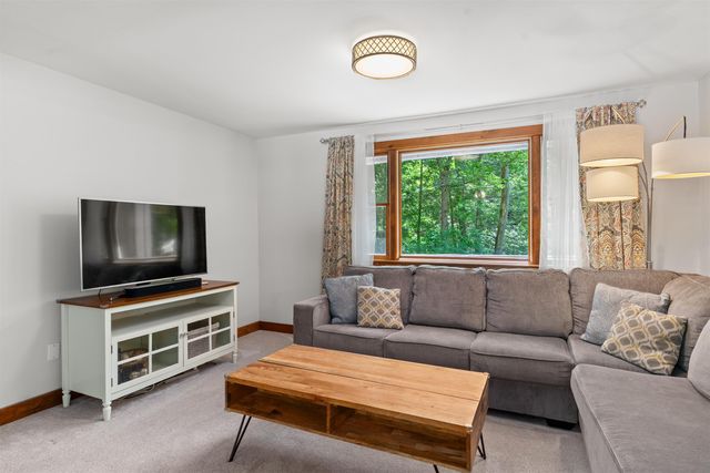 18 Owl Lane, Lee, NH 03861