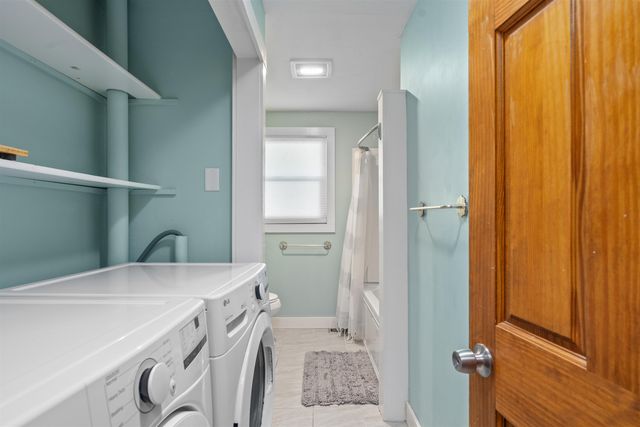 18 Owl Lane, Lee, NH 03861
