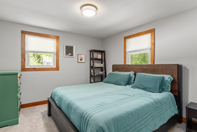 18 Owl Lane, Lee, NH 03861